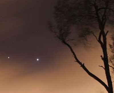 La conjunción de Venus y Júpiter, visibles muy cerca a simple vista